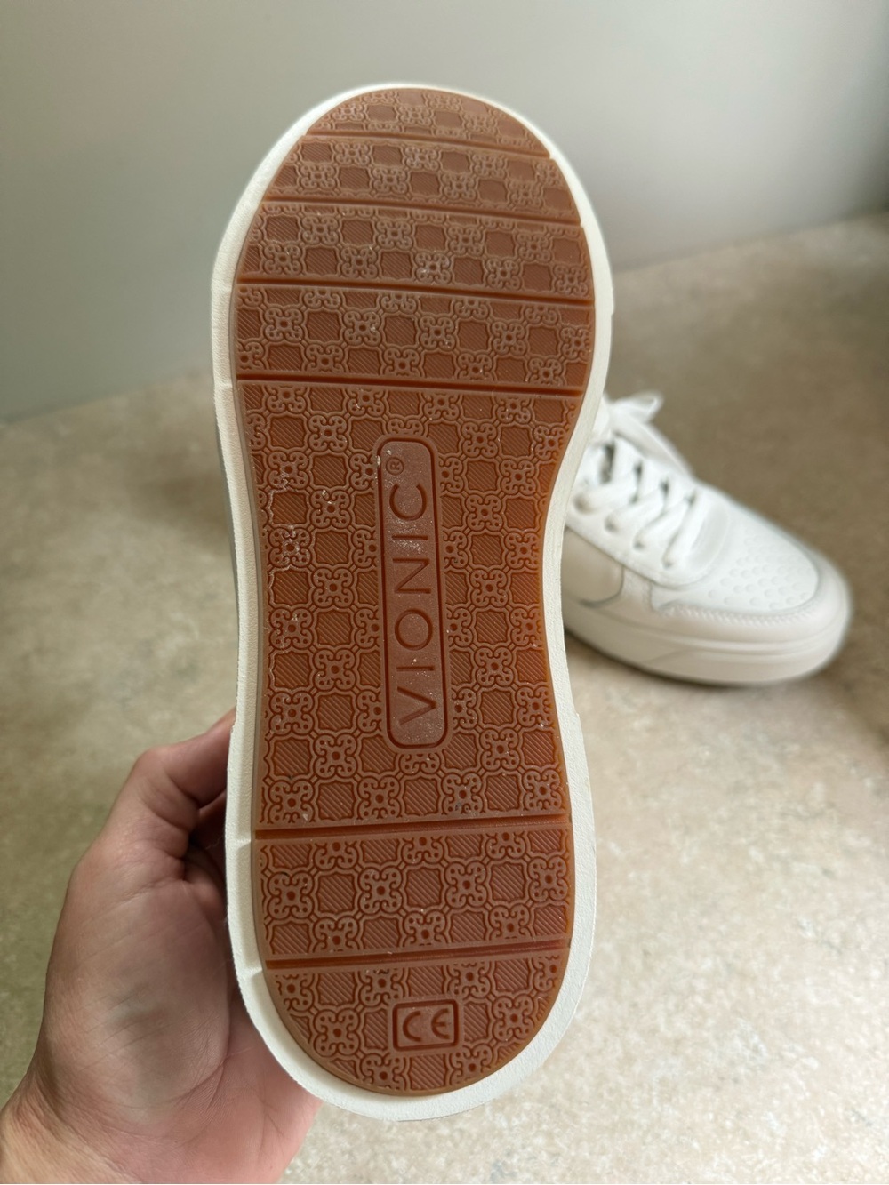 Vionic Kimmie Court White Sneakers size 7.5 - Picture 2 of 4